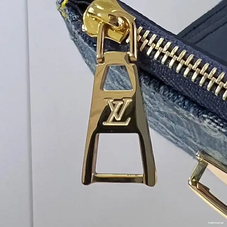 Fashionrepsfam ru Bags LV 2401YA0061 0704